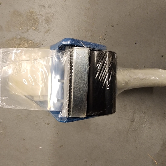 Tape Gun Dispenser Clear Packing Tape Shipping Tape Box Tape 📦 Tape Gun & Tape - Picture 2 of 5